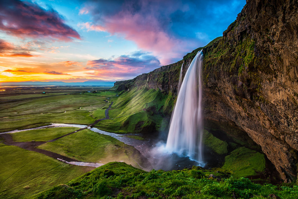 Island - keď príroda maľuje na neba/